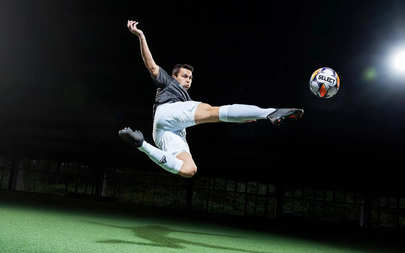 却未能真正 却未能真正